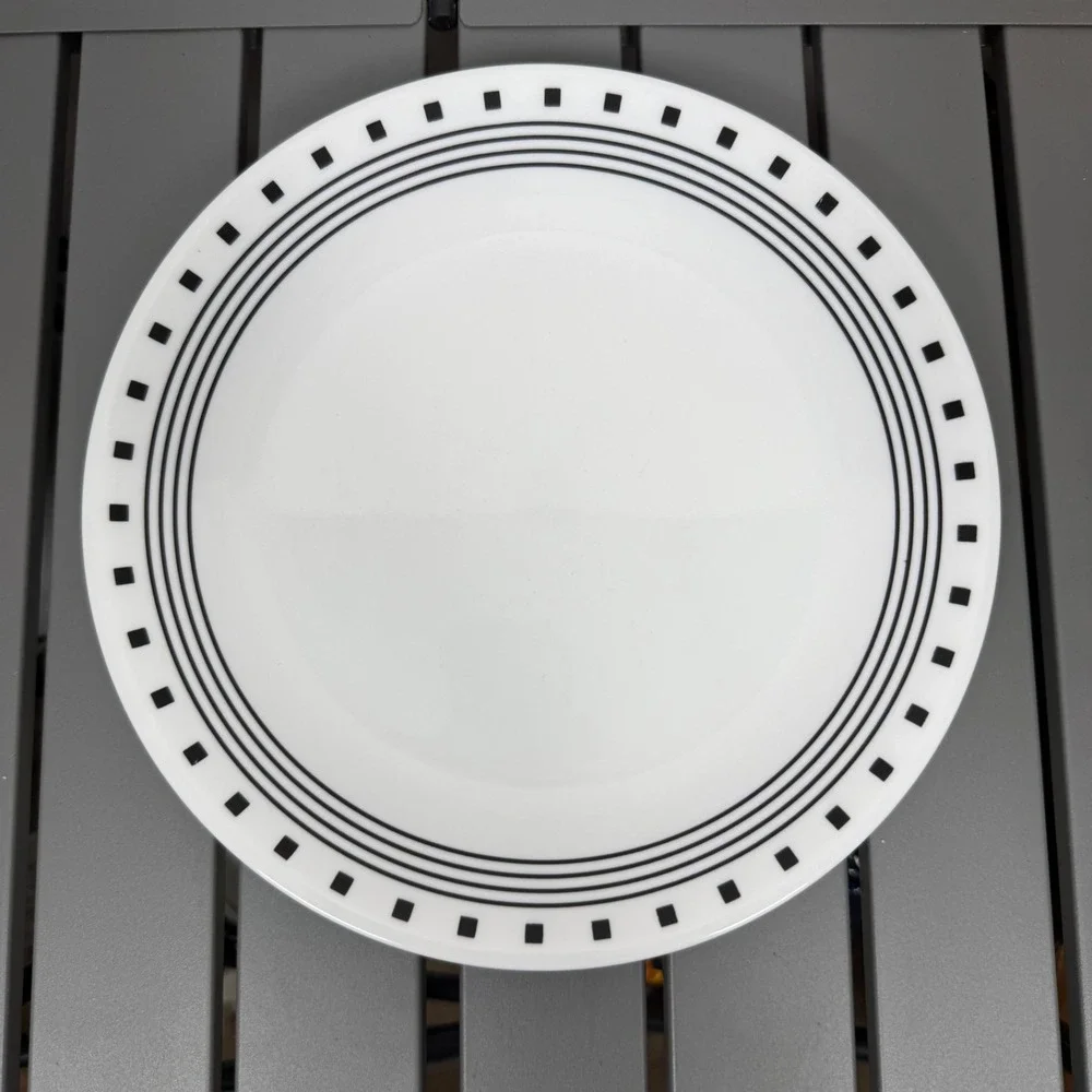 Set of 4x Corelle City Block Dinner Plates Vitrelle White Black Geometric 10.25